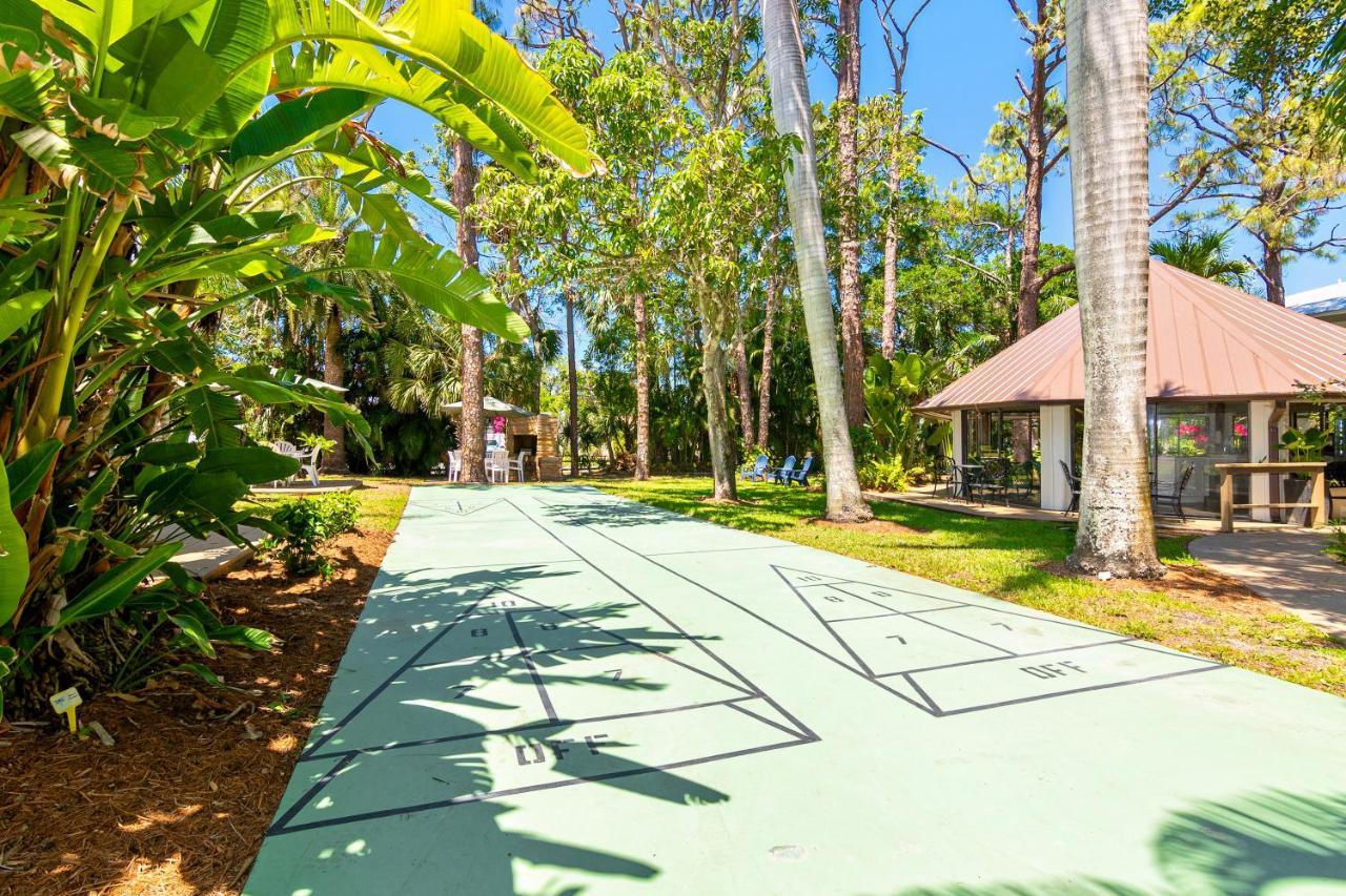フェアウェイズ イン オブ ネープルズ North North Naples エクステリア 写真