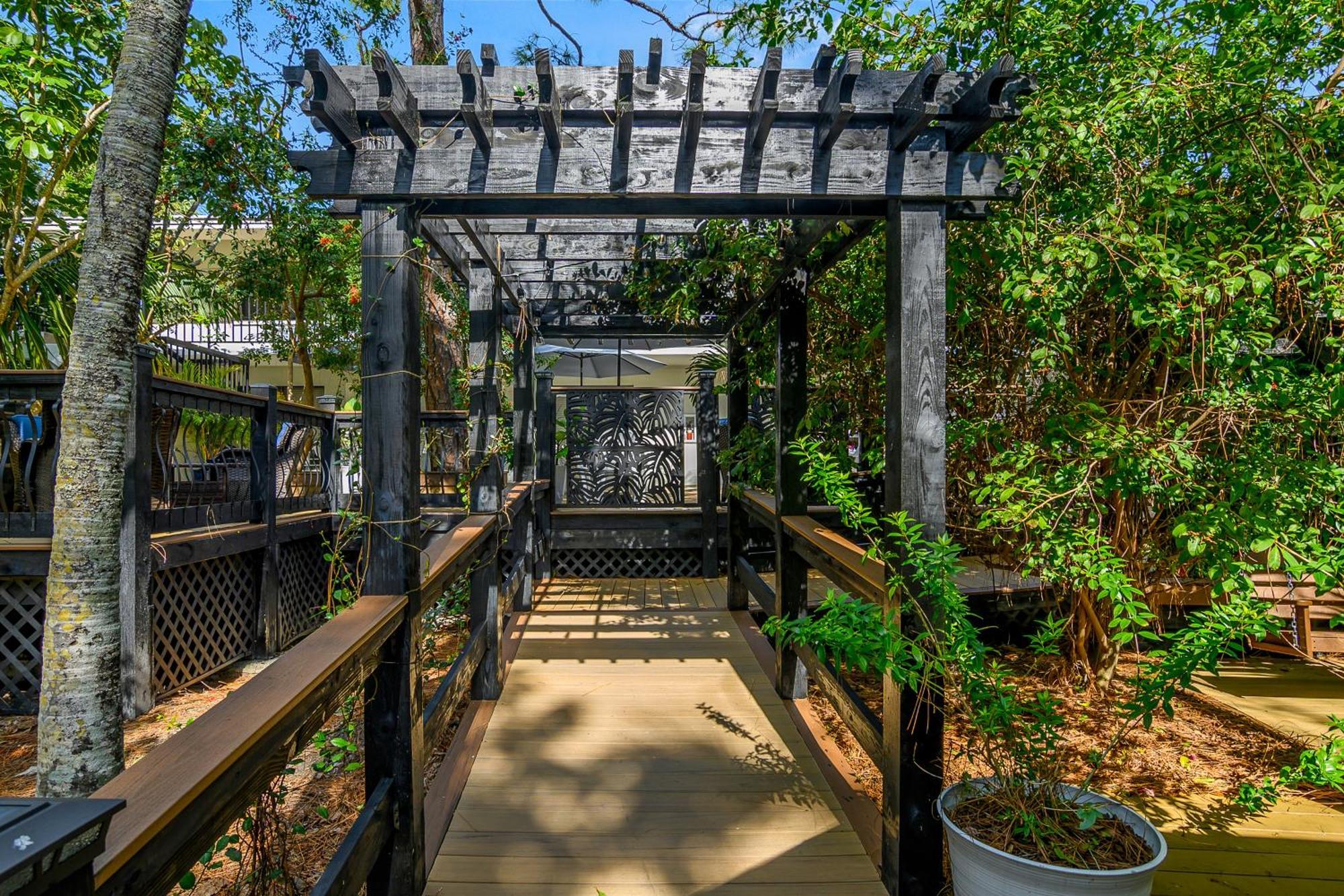 フェアウェイズ イン オブ ネープルズ North North Naples エクステリア 写真
